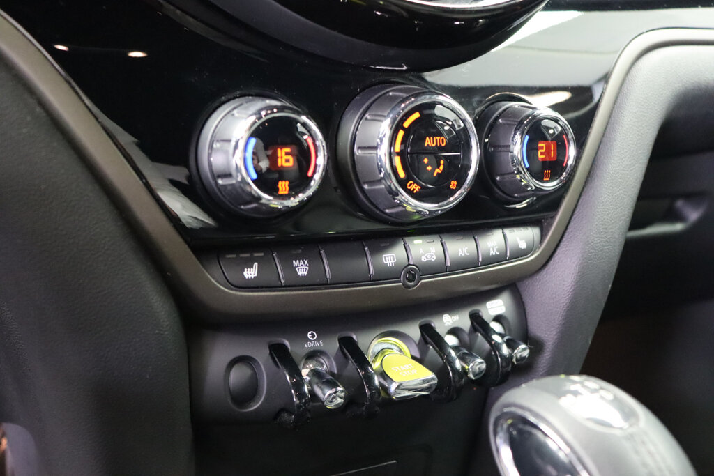 MINI Countryman 17