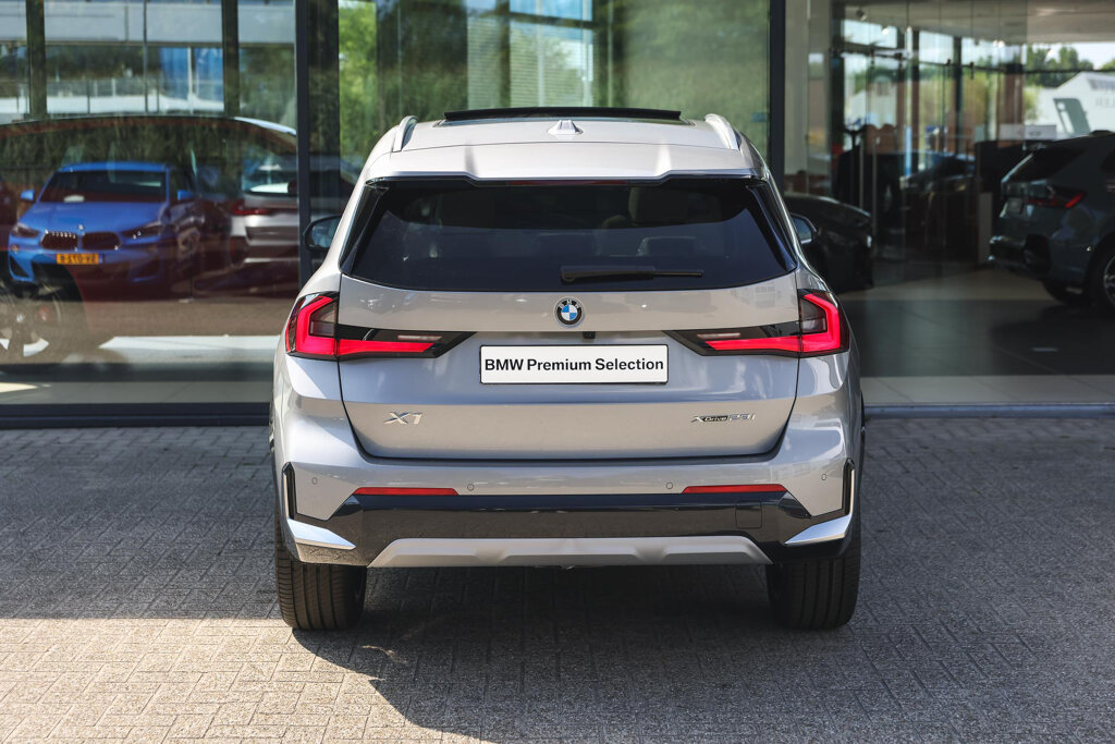 BMW X1 7