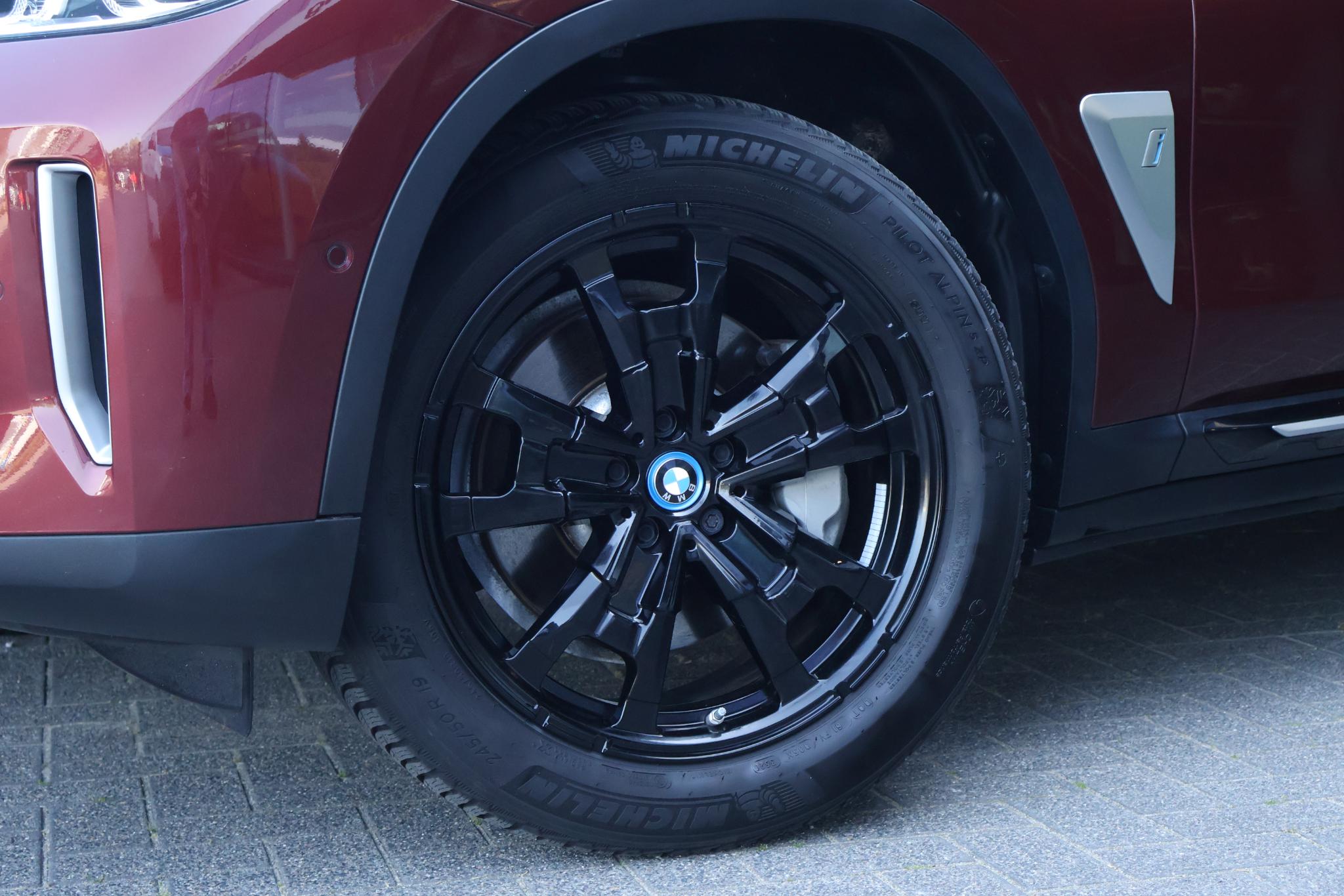 BMW iX3 High Executive 80 kWh - Afbeelding 4
