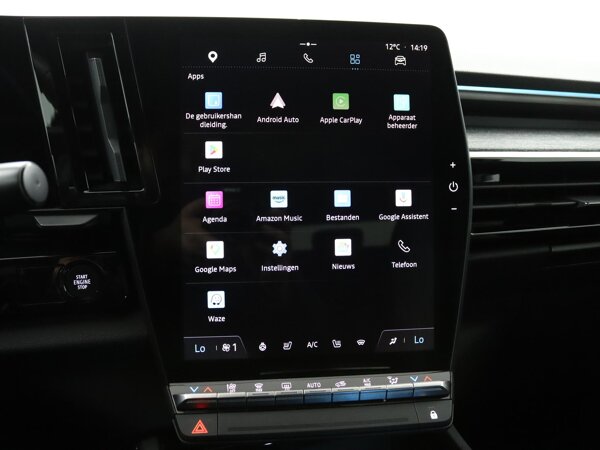 Apple Carplay/Android Auto Apple Carplay/Android Auto