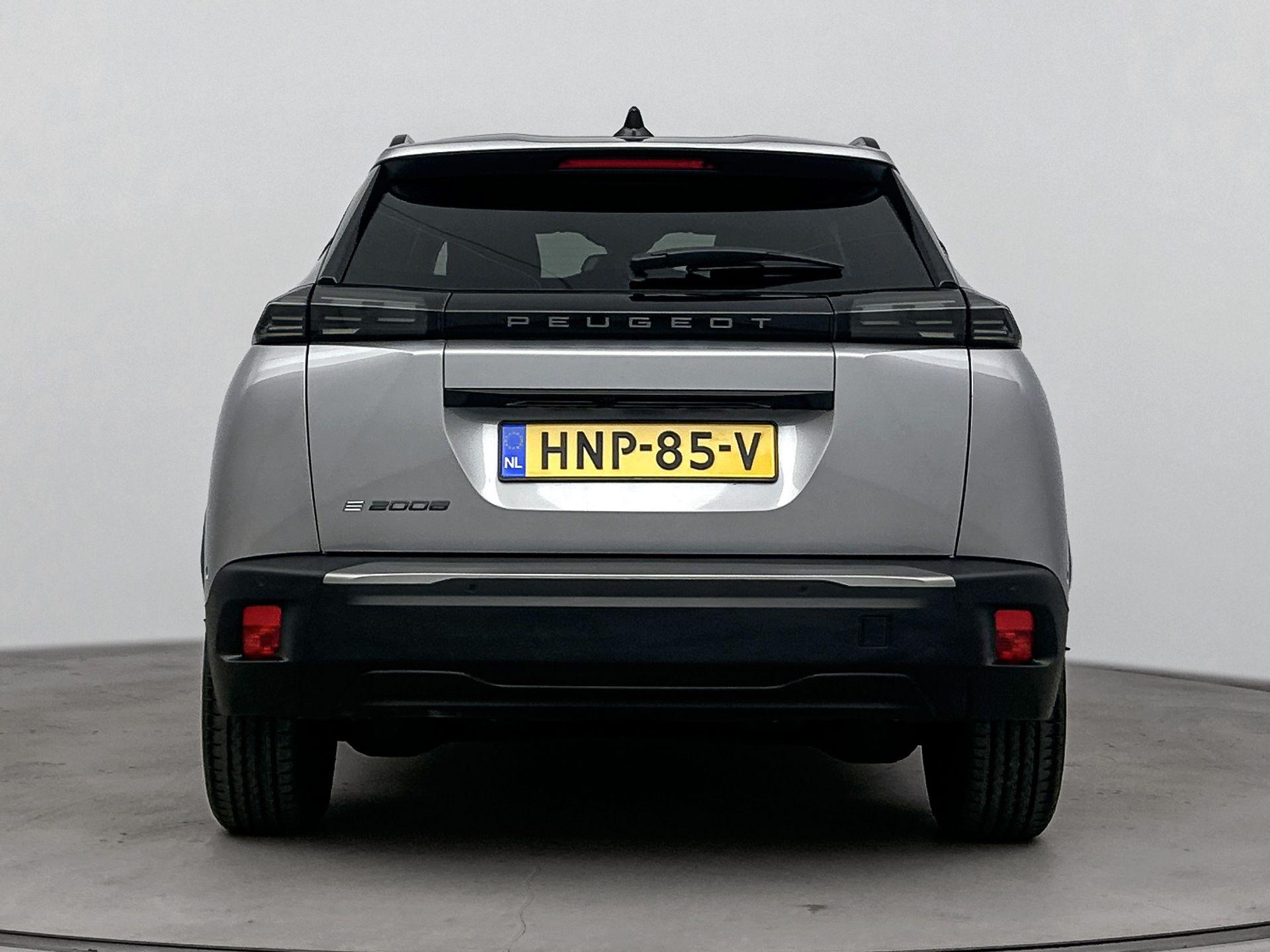 Peugeot e-2008