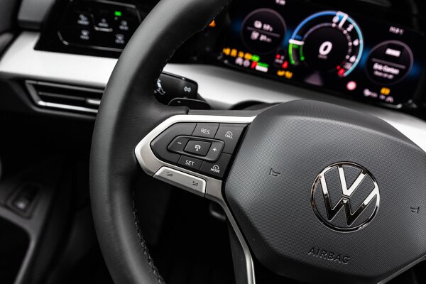 cruise control adaptief met Stop&Go en stuurhulp