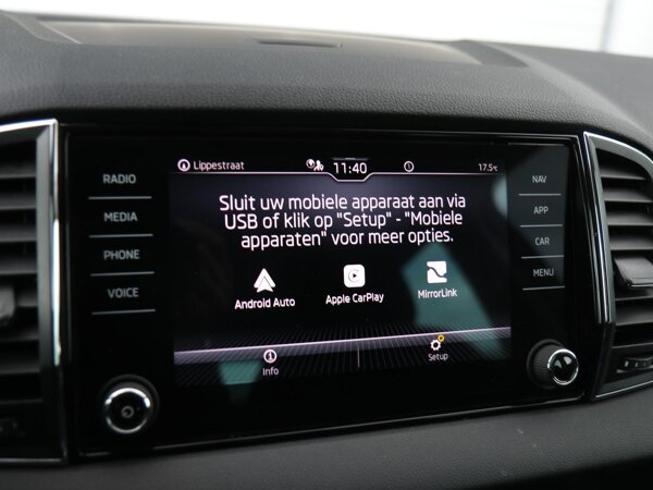 Apple Carplay/Android Auto Apple Carplay/Android Auto