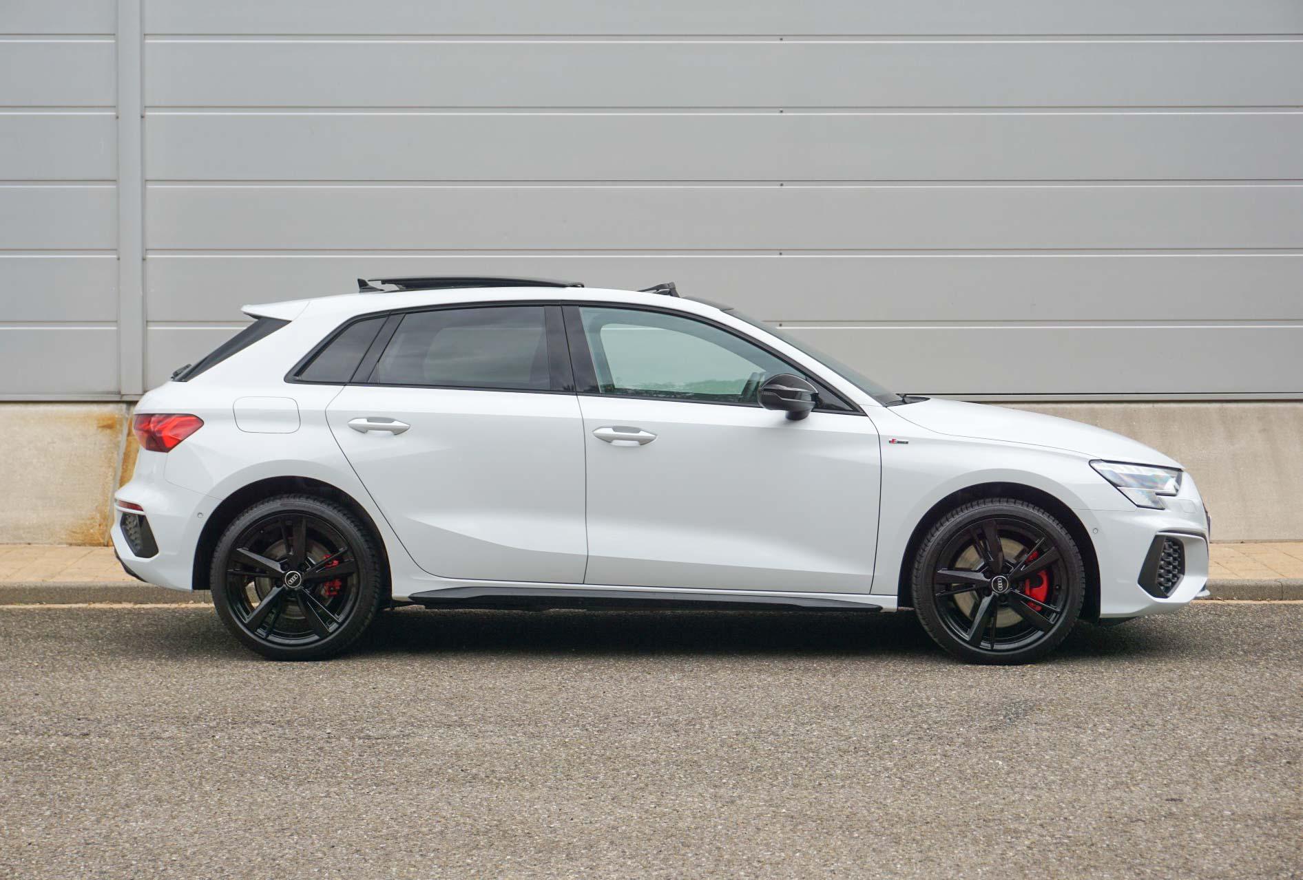 Audi A3 Sportback 45 TFSIe 245pk PHEV S edition Competition - Afbeelding 3