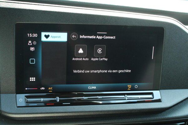 Apple Carplay/Android Auto Apple Carplay/Android Auto