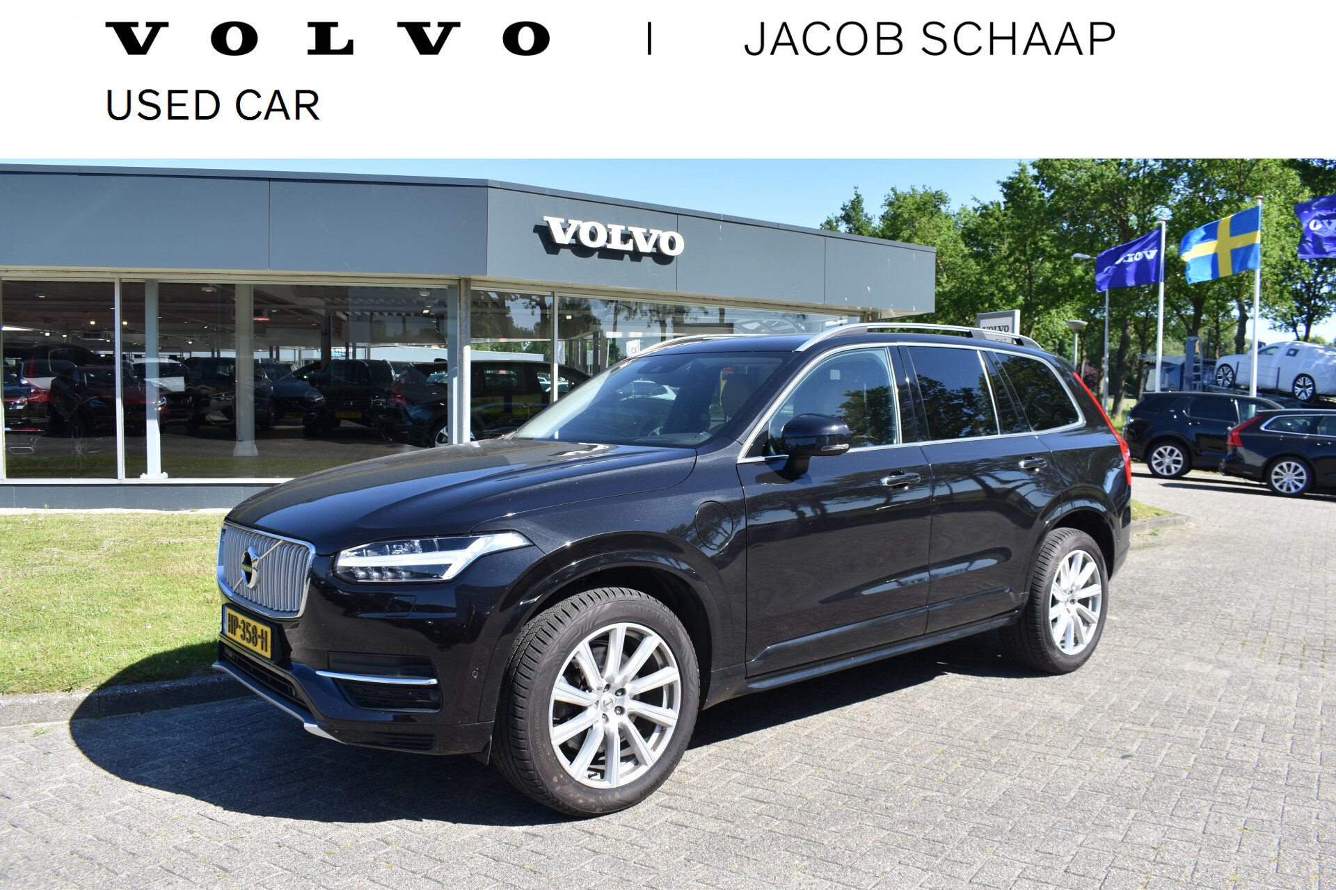 Volvo XC90 T8 AWD 408PK Plug-in Hybrid Momentum