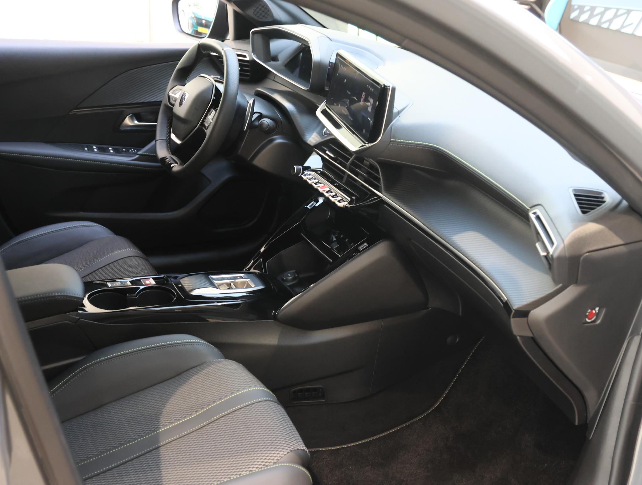 Peugeot 208 GT Hybrid 145 pk Automaat - Afbeelding 5