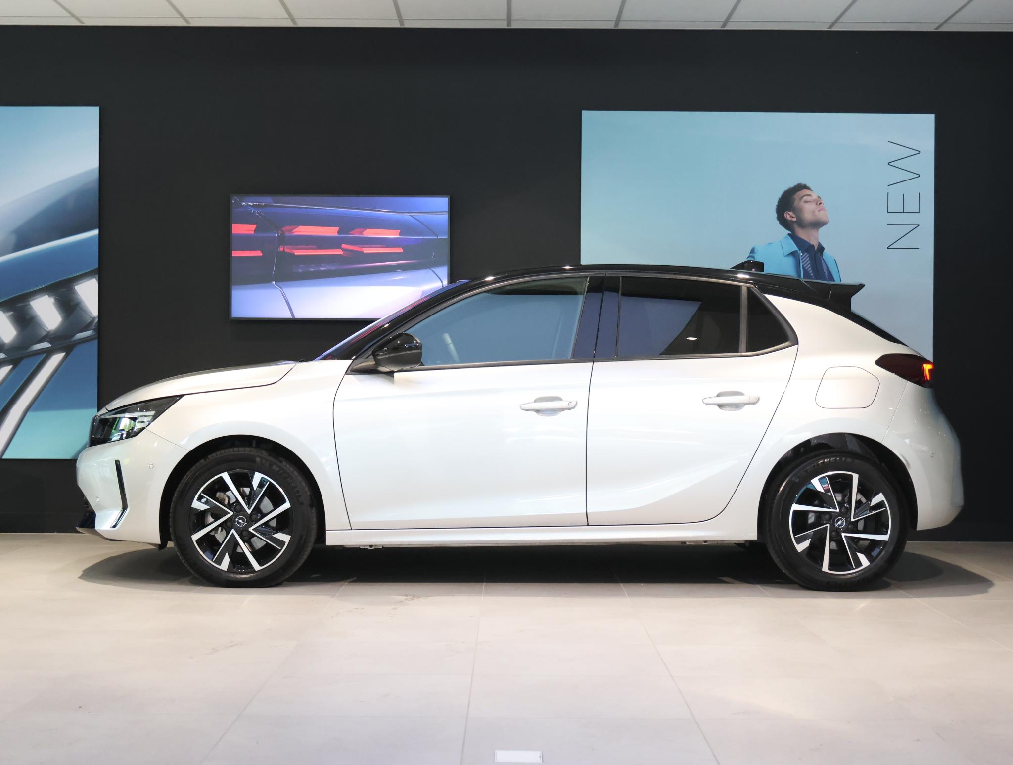 Opel Corsa GS Hybrid 110 pk Automaat - Afbeelding 2