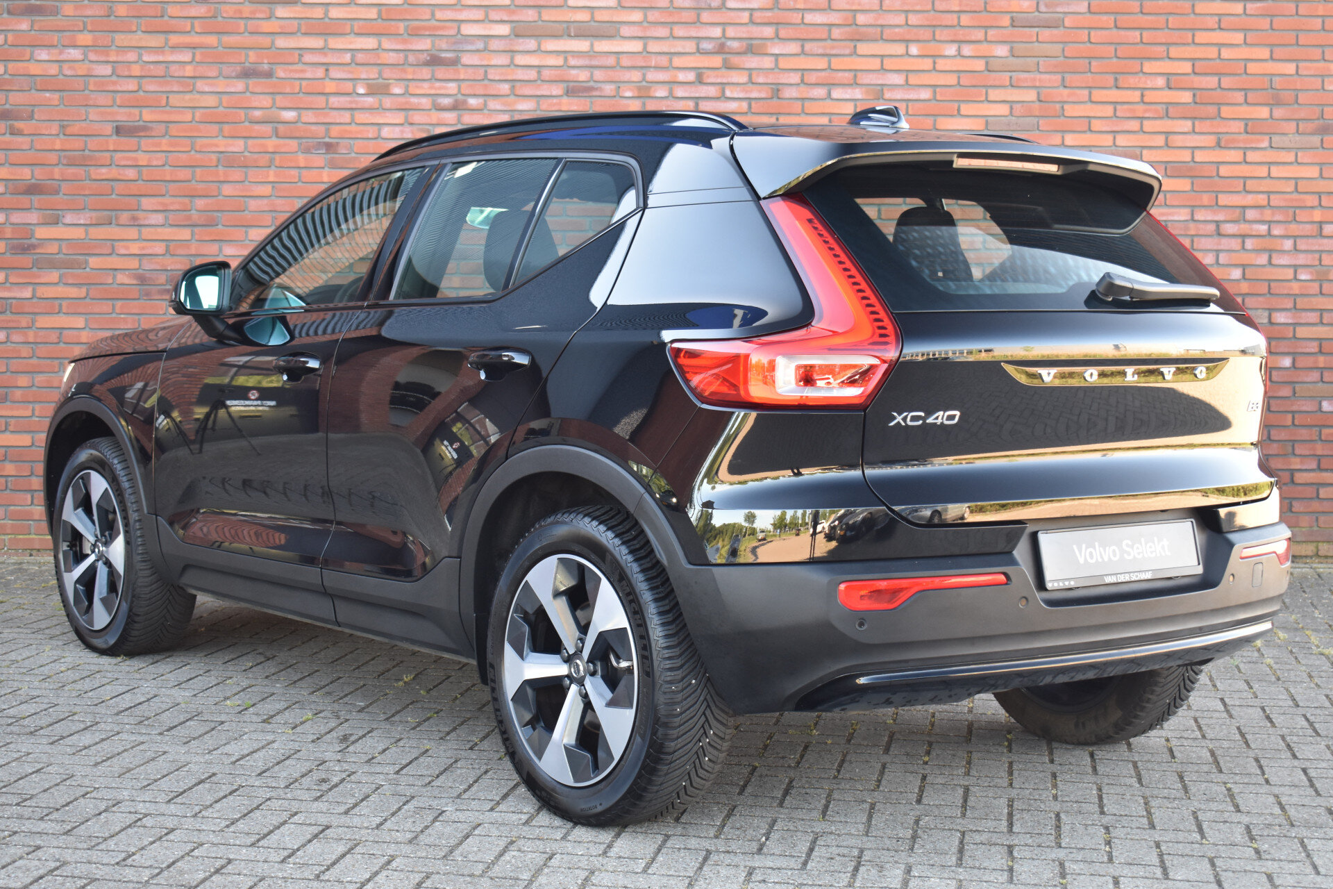 Volvo XC40 B3 177PK Plus Dark - Afbeelding 4