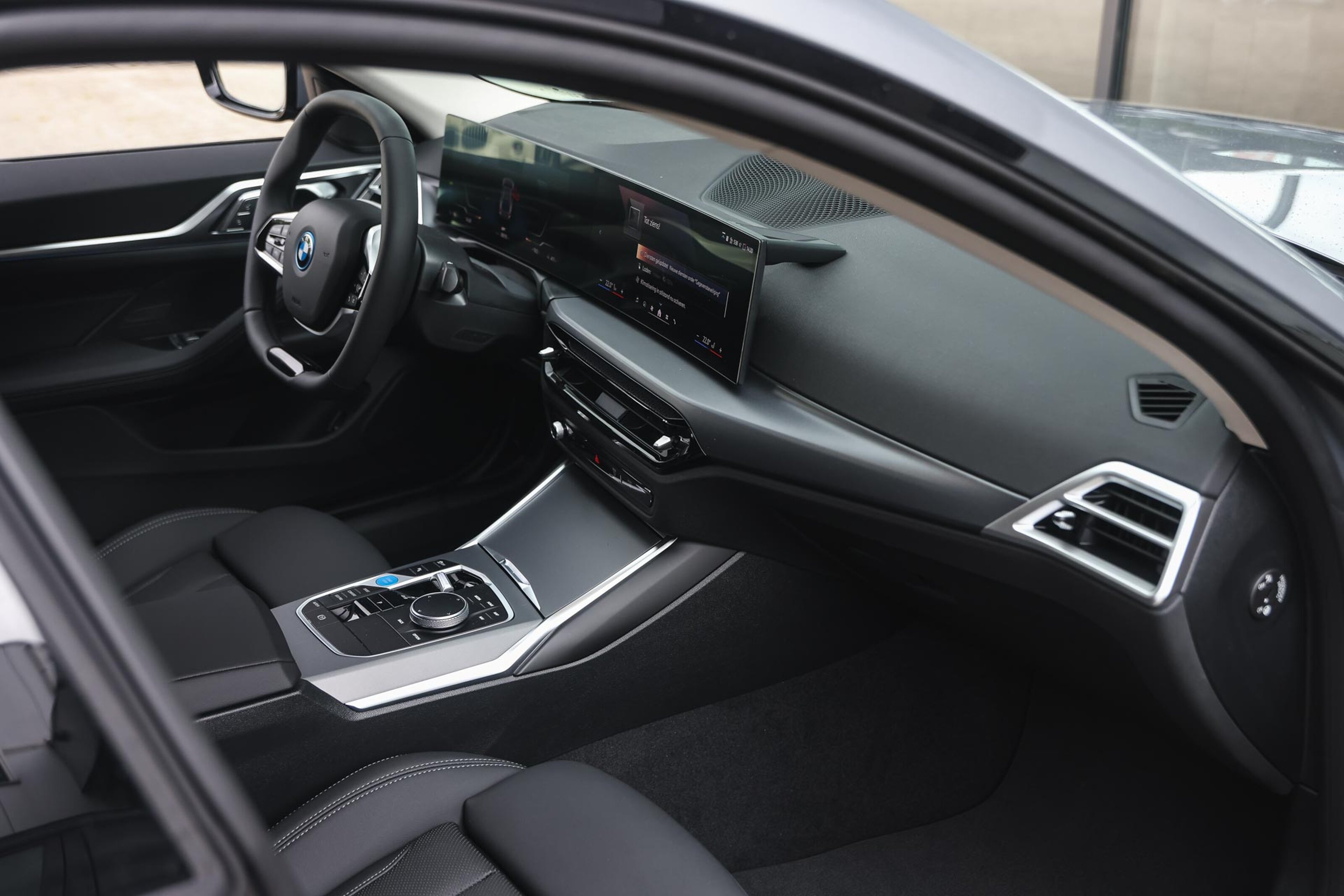 BMW i4 9