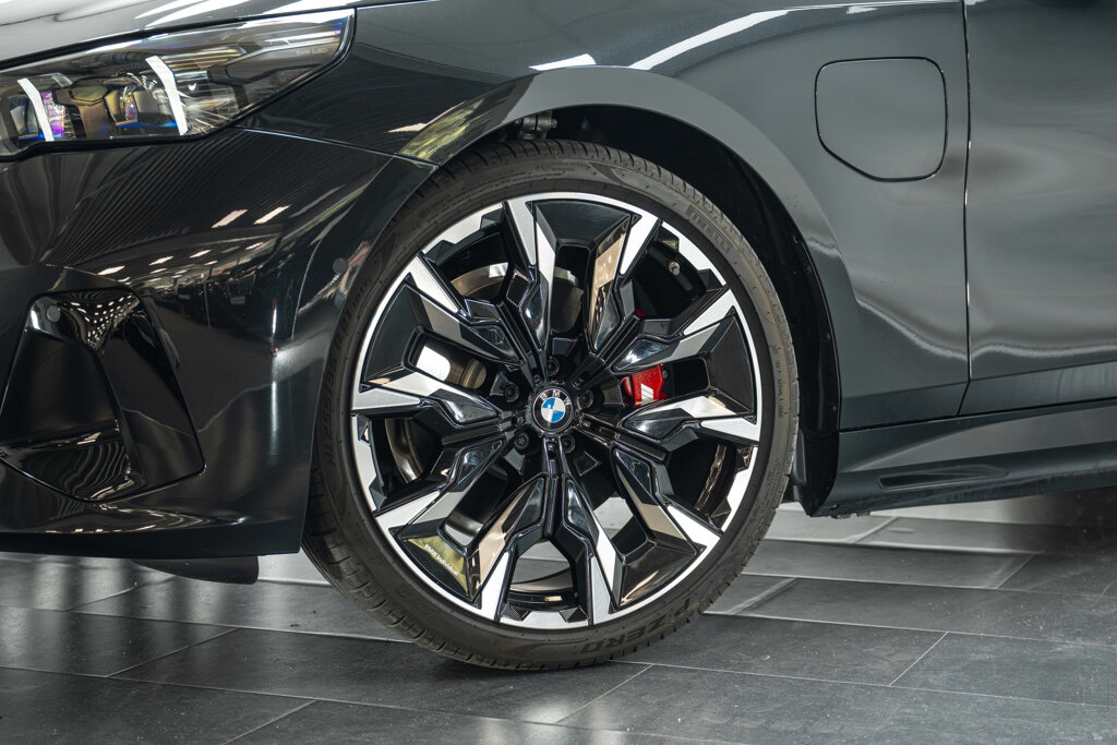 BMW 5 Serie 8