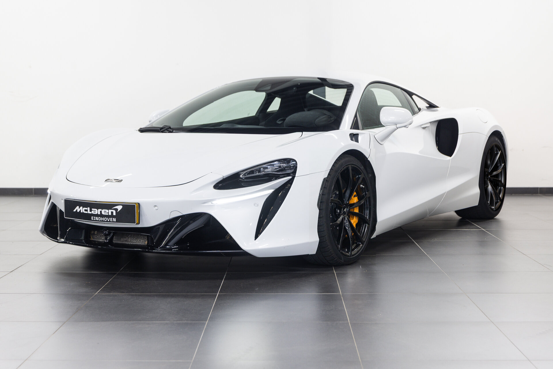 McLaren Artura Coupe