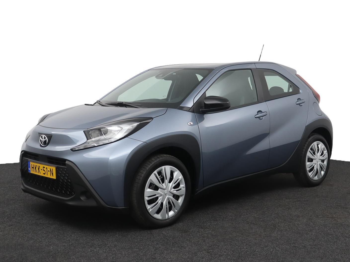 Toyota Aygo X 1.0 VVT-i S-CVT Play