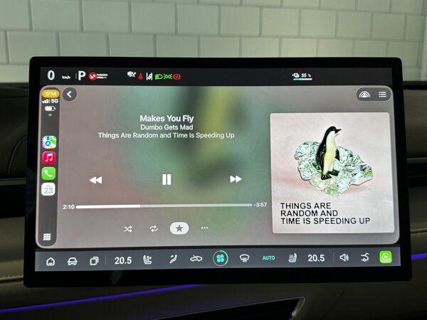 Apple Carplay/Android Auto Apple Carplay/Android Auto