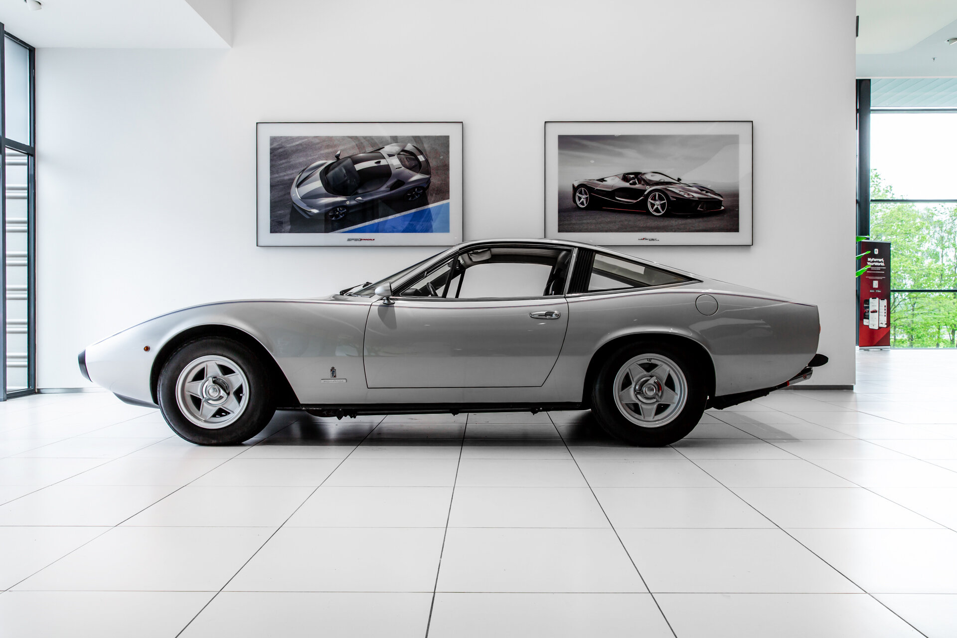 Ferrari 365 GTC4 ~Ferrari Munsterhuis~