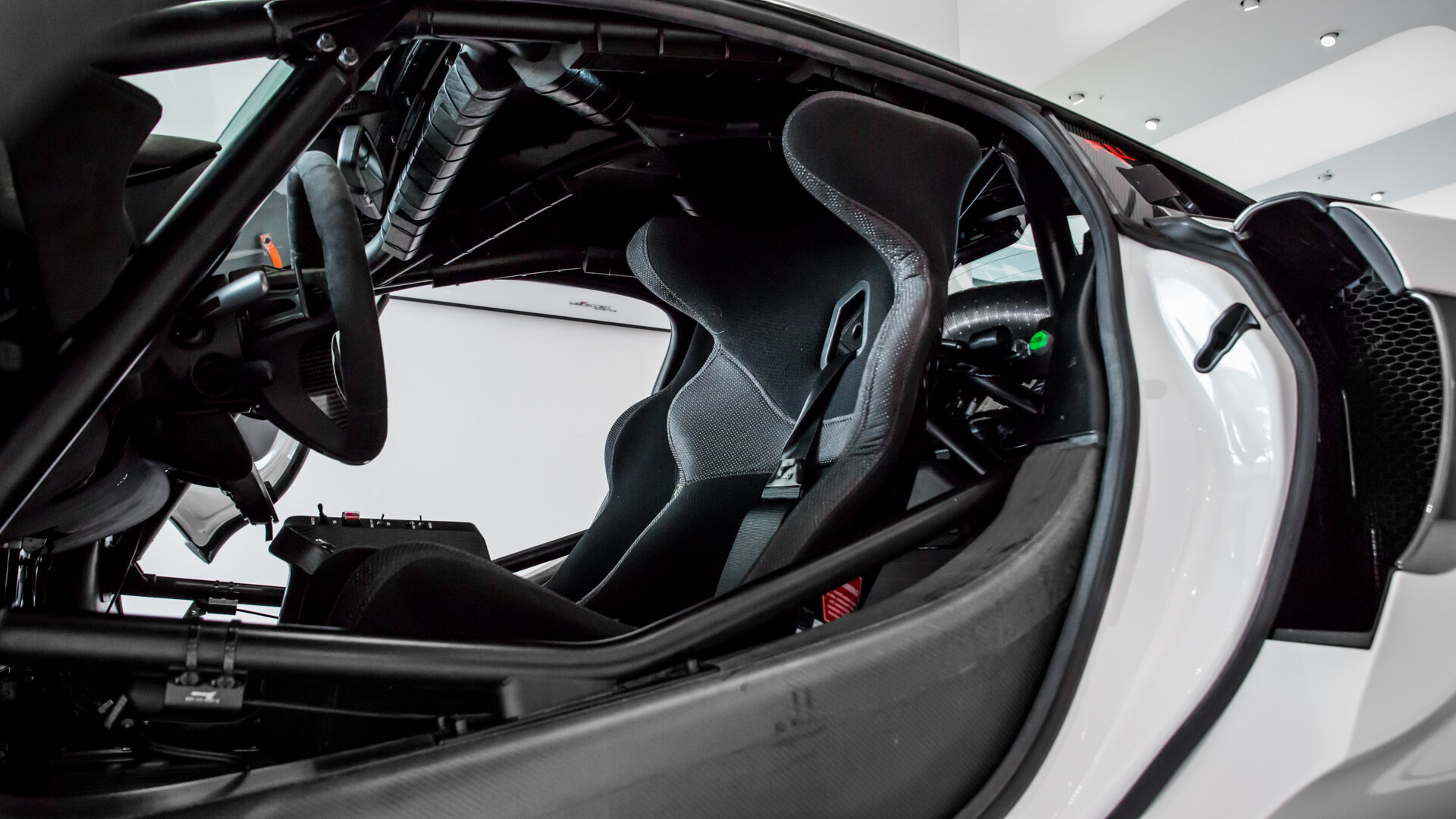McLaren 570S GT4 ~Munsterhuis Sportscars~ - Afbeelding 5