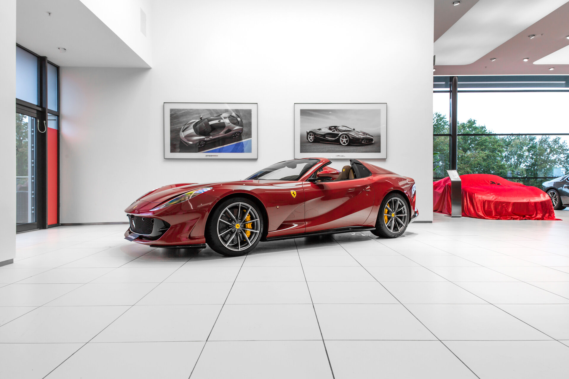 Ferrari 812 GTS ~Ferrari Munsterhuis~ - Afbeelding 2