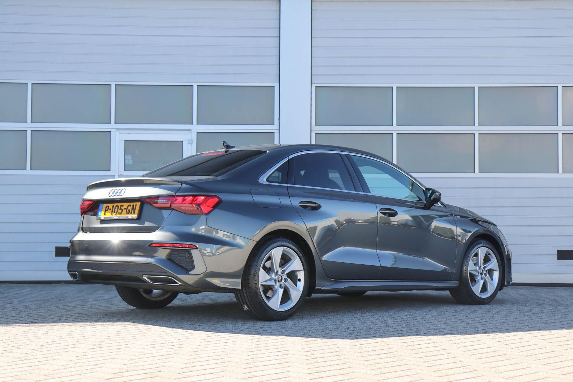 Audi A3 Limousine 30 TFSI 110pk S-tronic S edition - Afbeelding 2