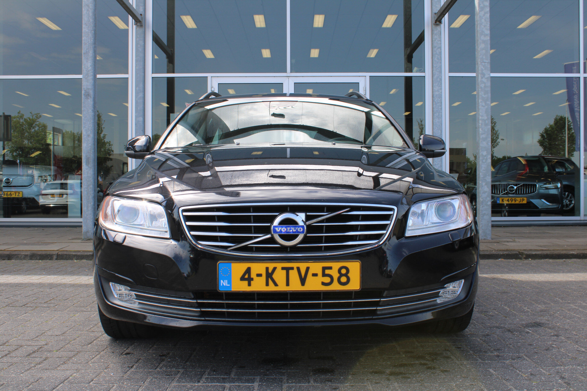 Volvo V70 T4 180PK Automaat Nordic+ - Afbeelding 4