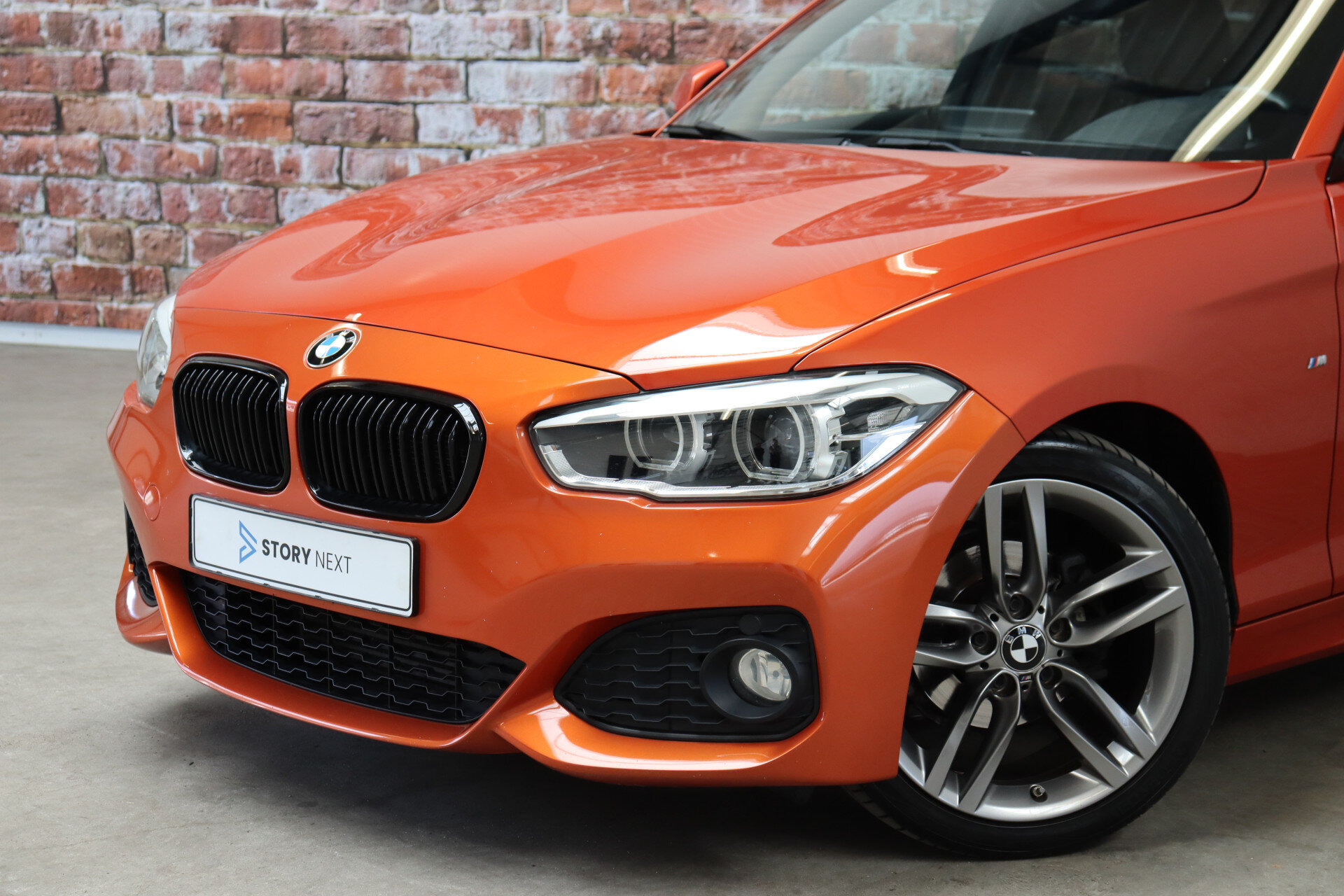 BMW 1 Serie 118i Executive M Sport Pakket 5 deurs - Afbeelding 2