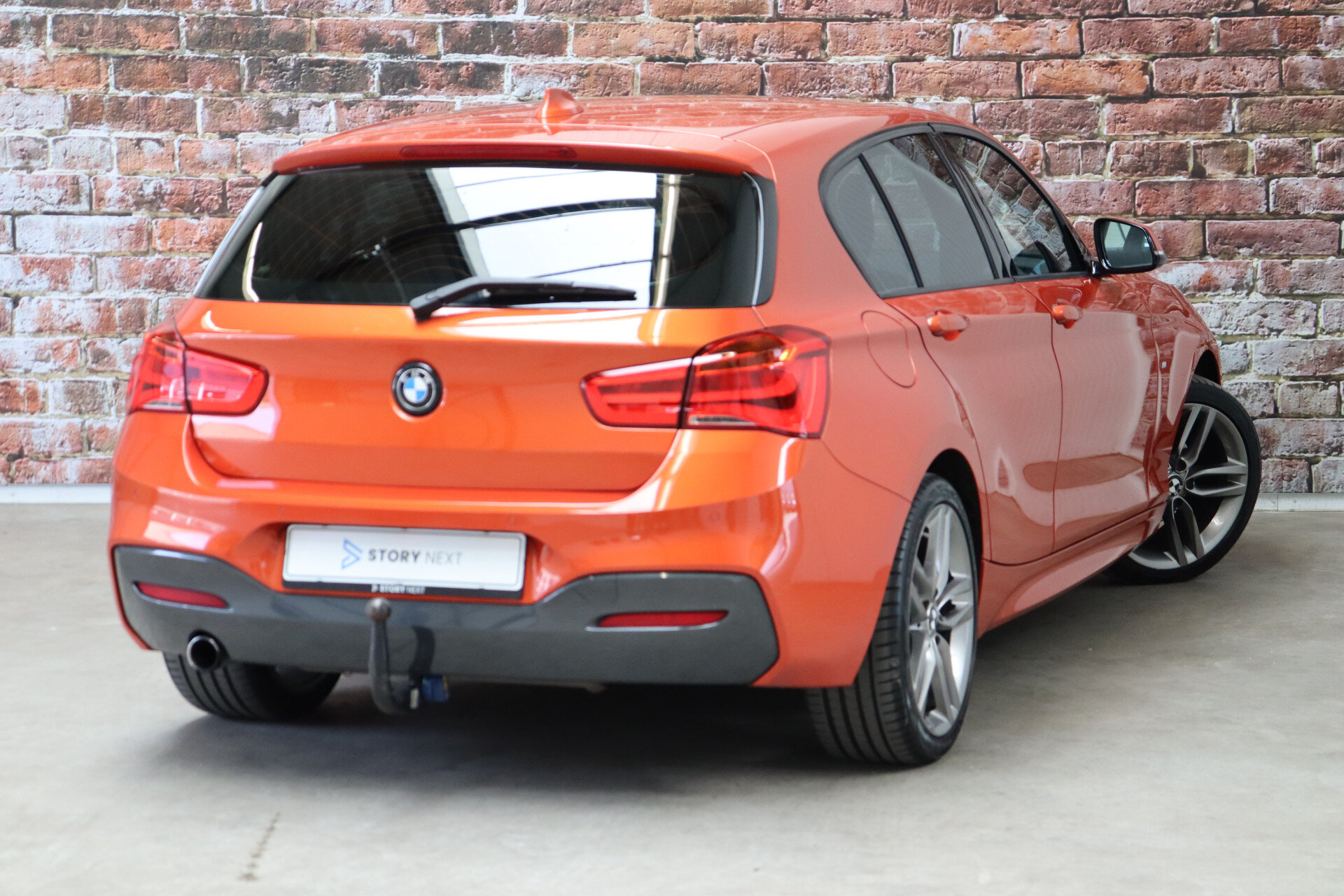 BMW 1 Serie 118i Executive M Sport Pakket 5 deurs - Afbeelding 4