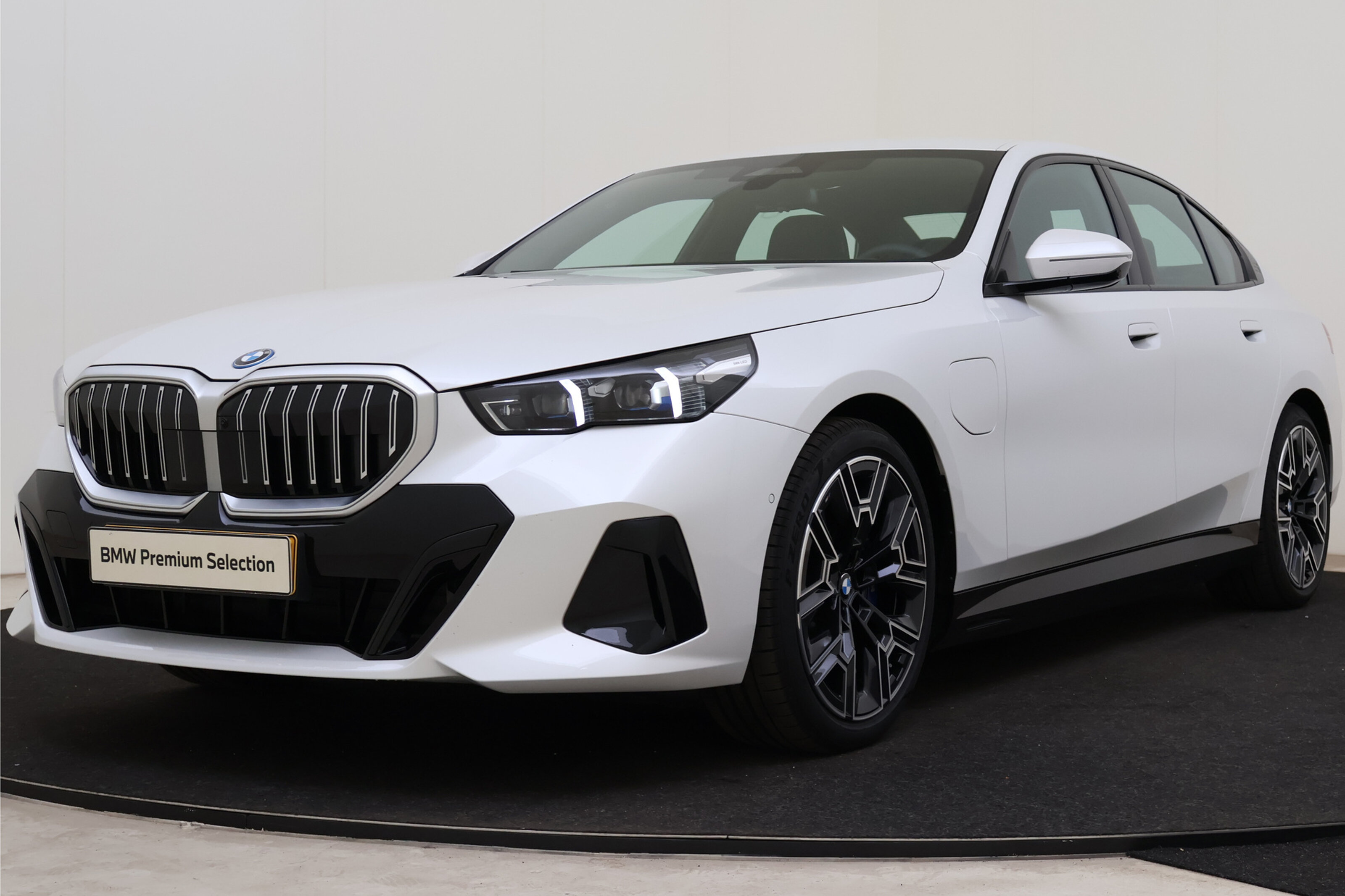 BMW 5 Serie 530e M Sport Automaat
