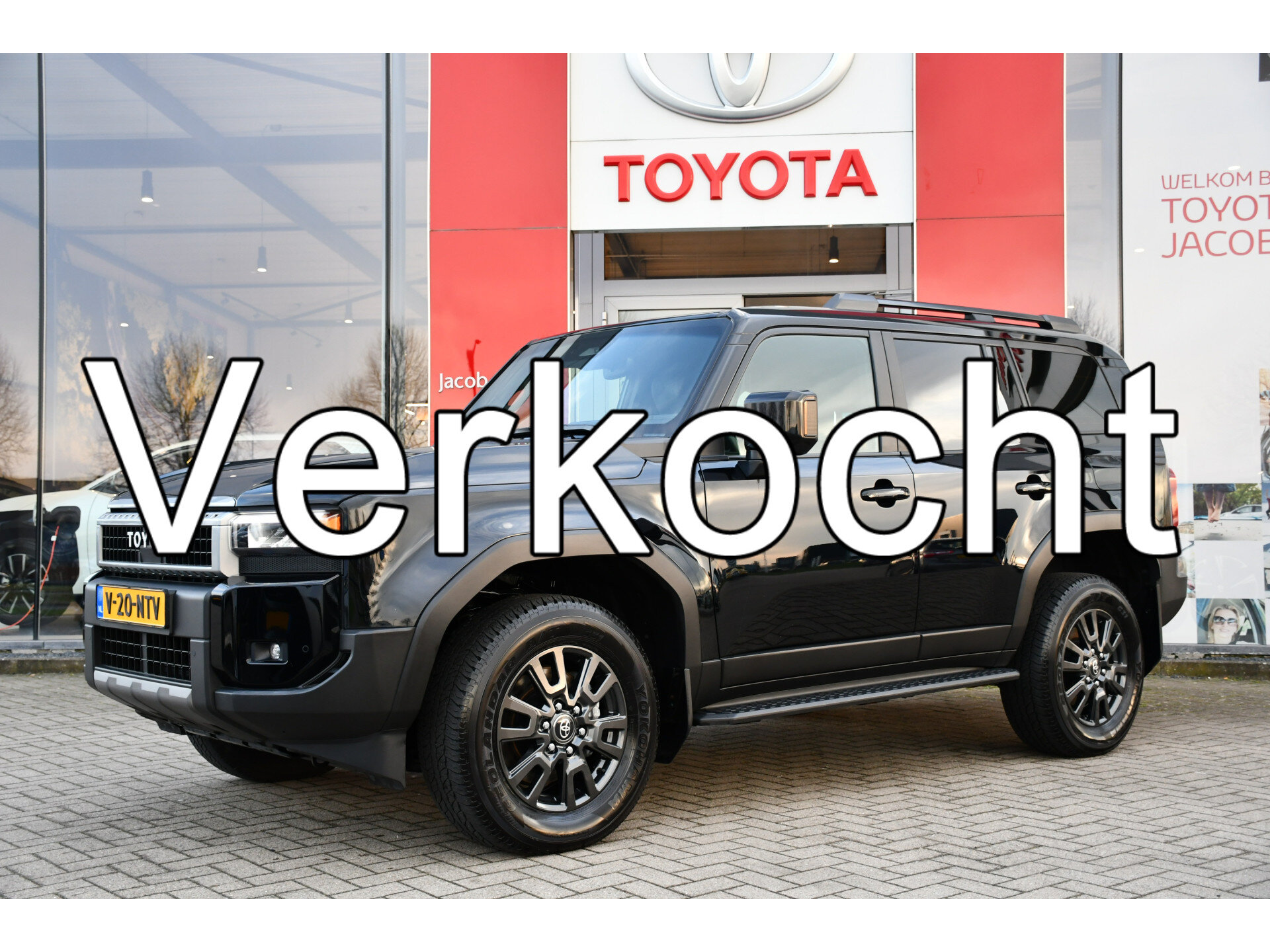 Toyota Land Cruiser 2.8 D-4D Standard Roof Window Van First Edition Limited Automaat 206pk