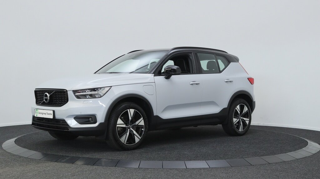 Volvo XC40 1.5 T4 Rech R-Design | Harman Kardon | Stoelverwarming | LED |