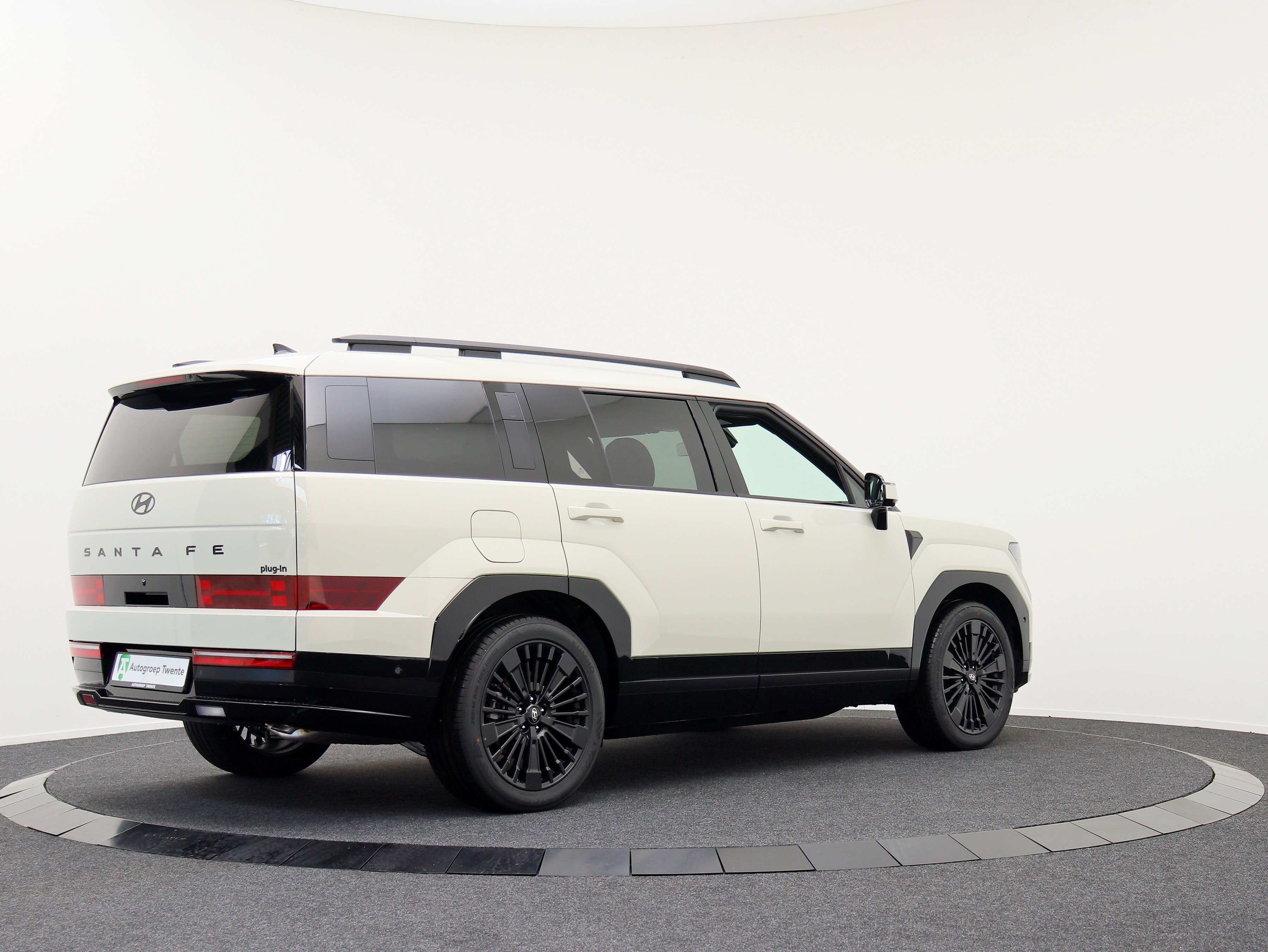 Hyundai Santa Fe 1.6 T-GDI PHEV Black Line - PHEV - Afbeelding 2
