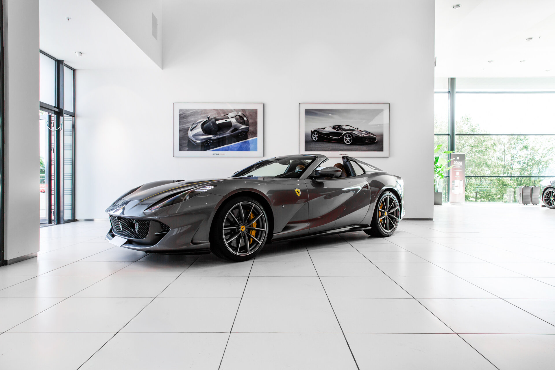 Ferrari 812 GTS ~Ferrari Munsterhuis~ - Afbeelding 2