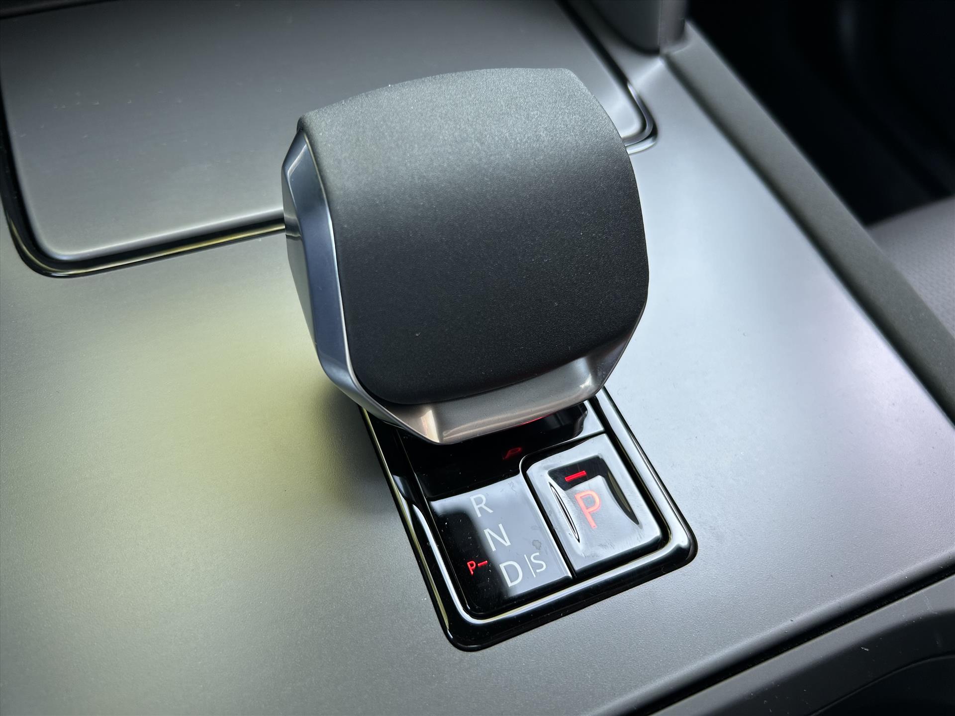 Land Rover Discovery Sport - foto 9