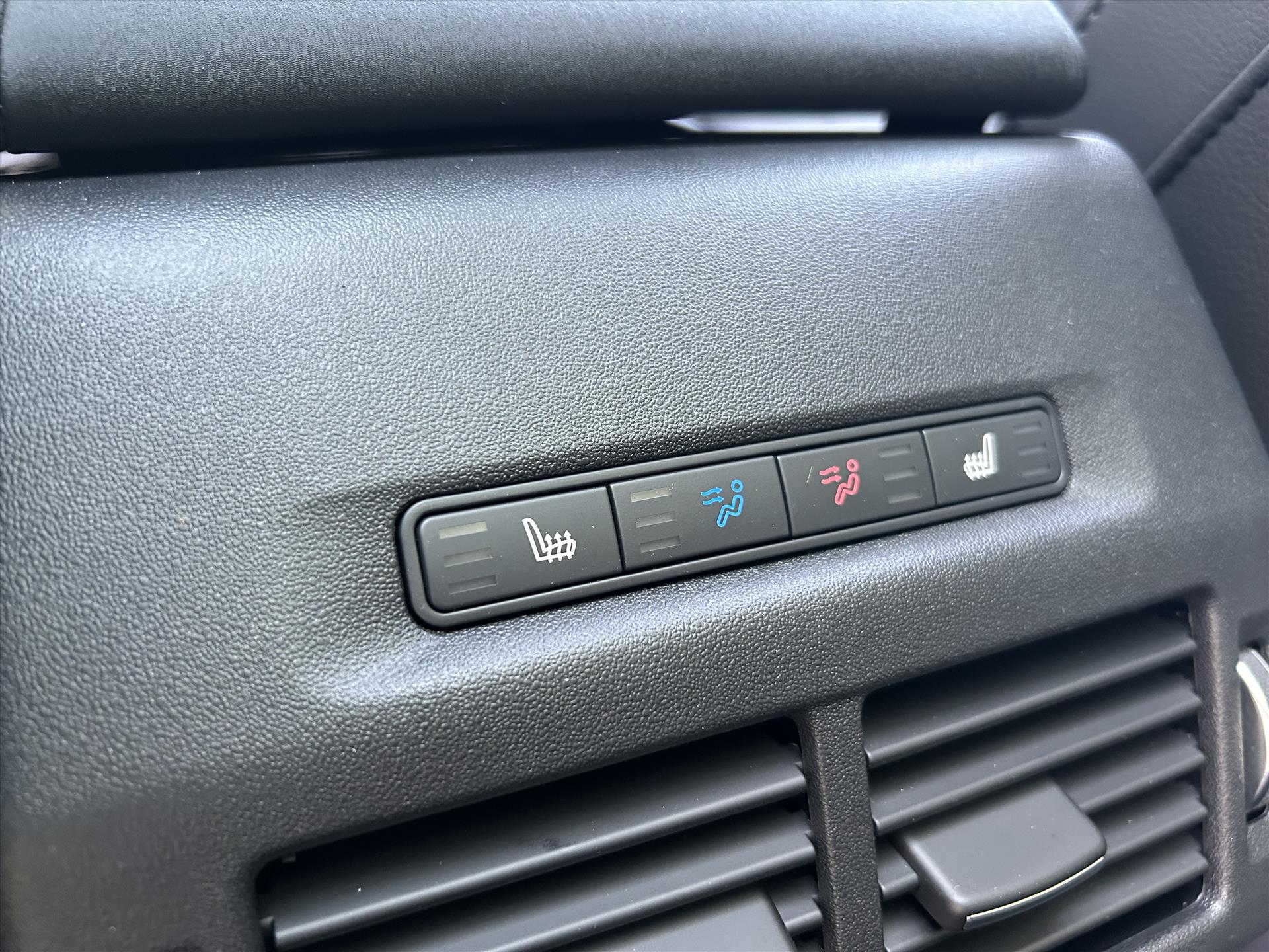 Land Rover Discovery Sport - foto 35