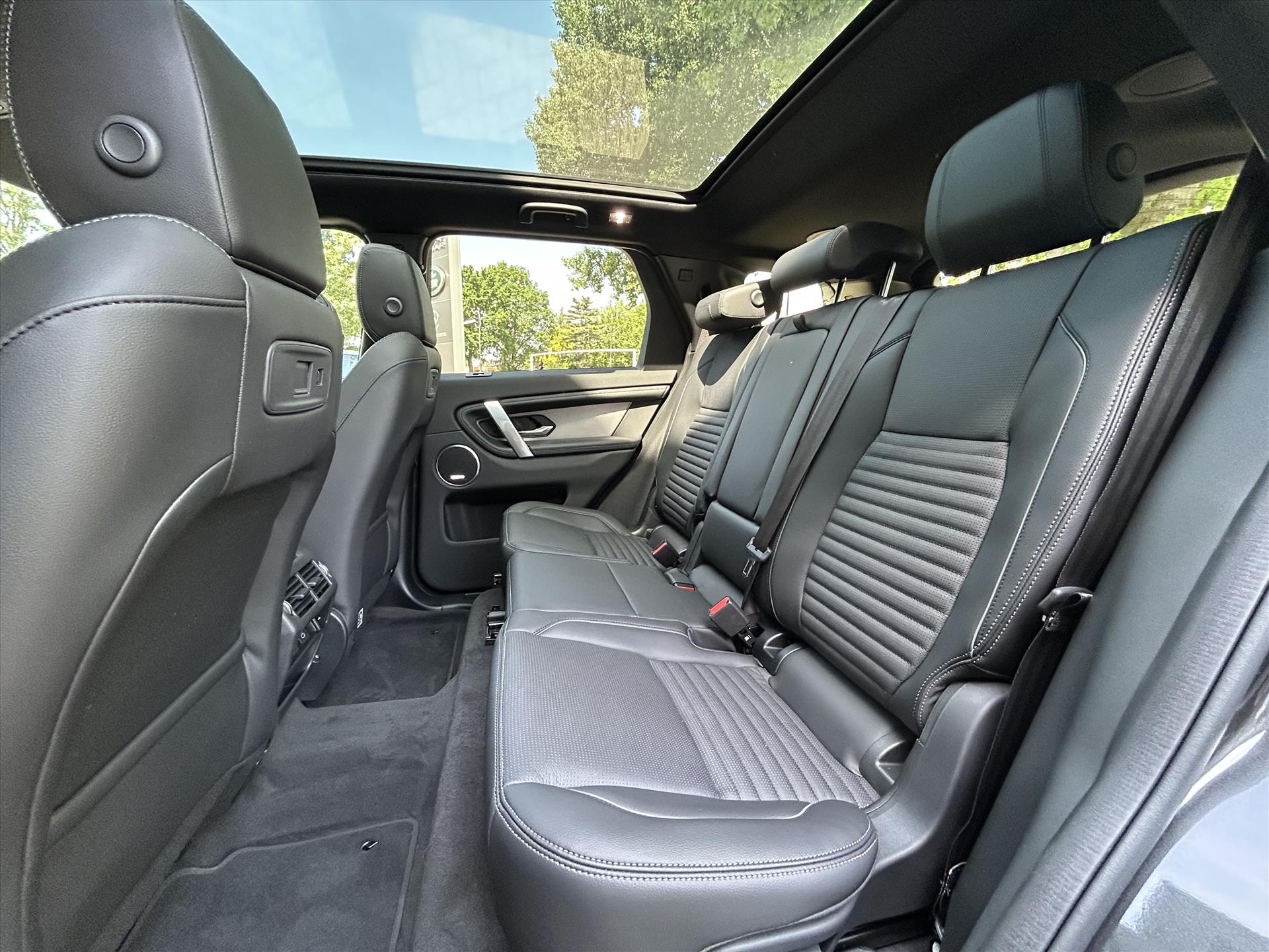 Land Rover Discovery Sport - foto 37