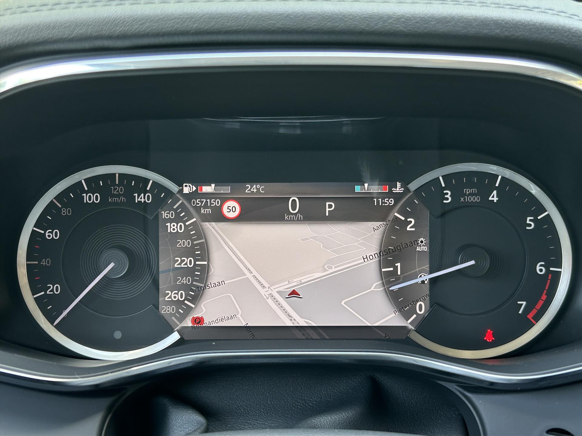 Jaguar XF - foto 8