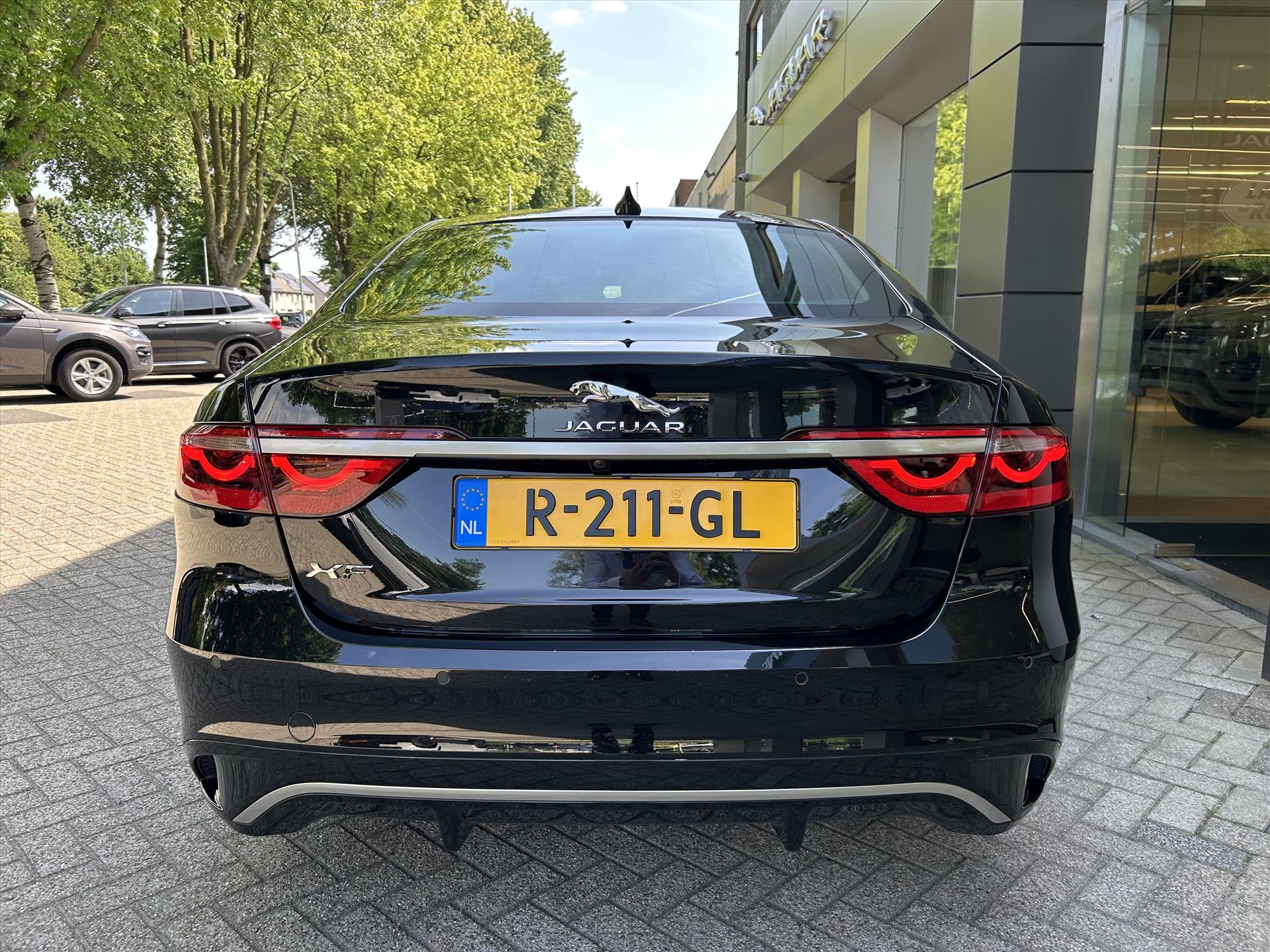 Jaguar XF - foto 30