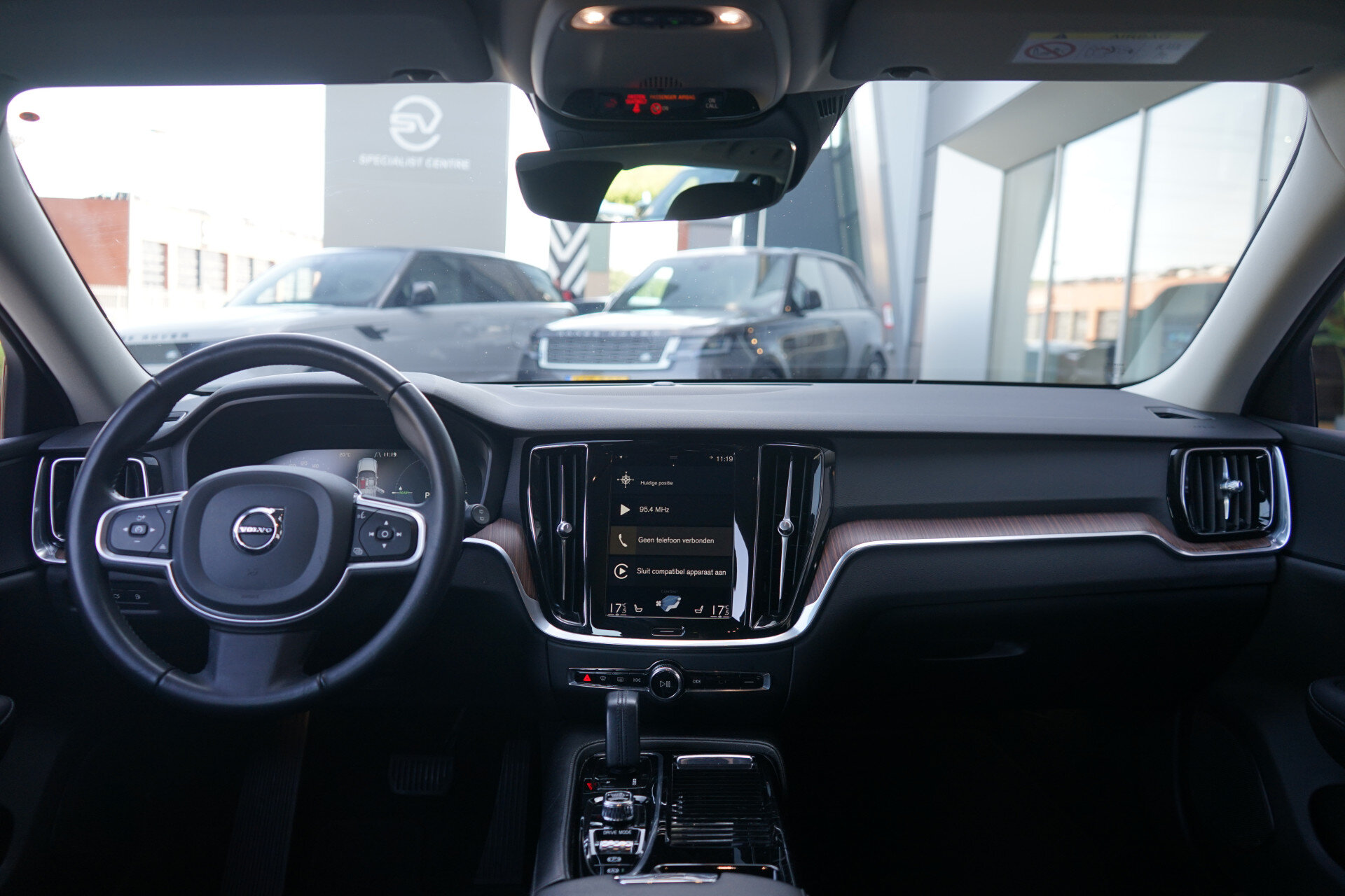 Volvo V60 2.0 T6 Twin Engine AWD Momentum Pro - Afbeelding 4