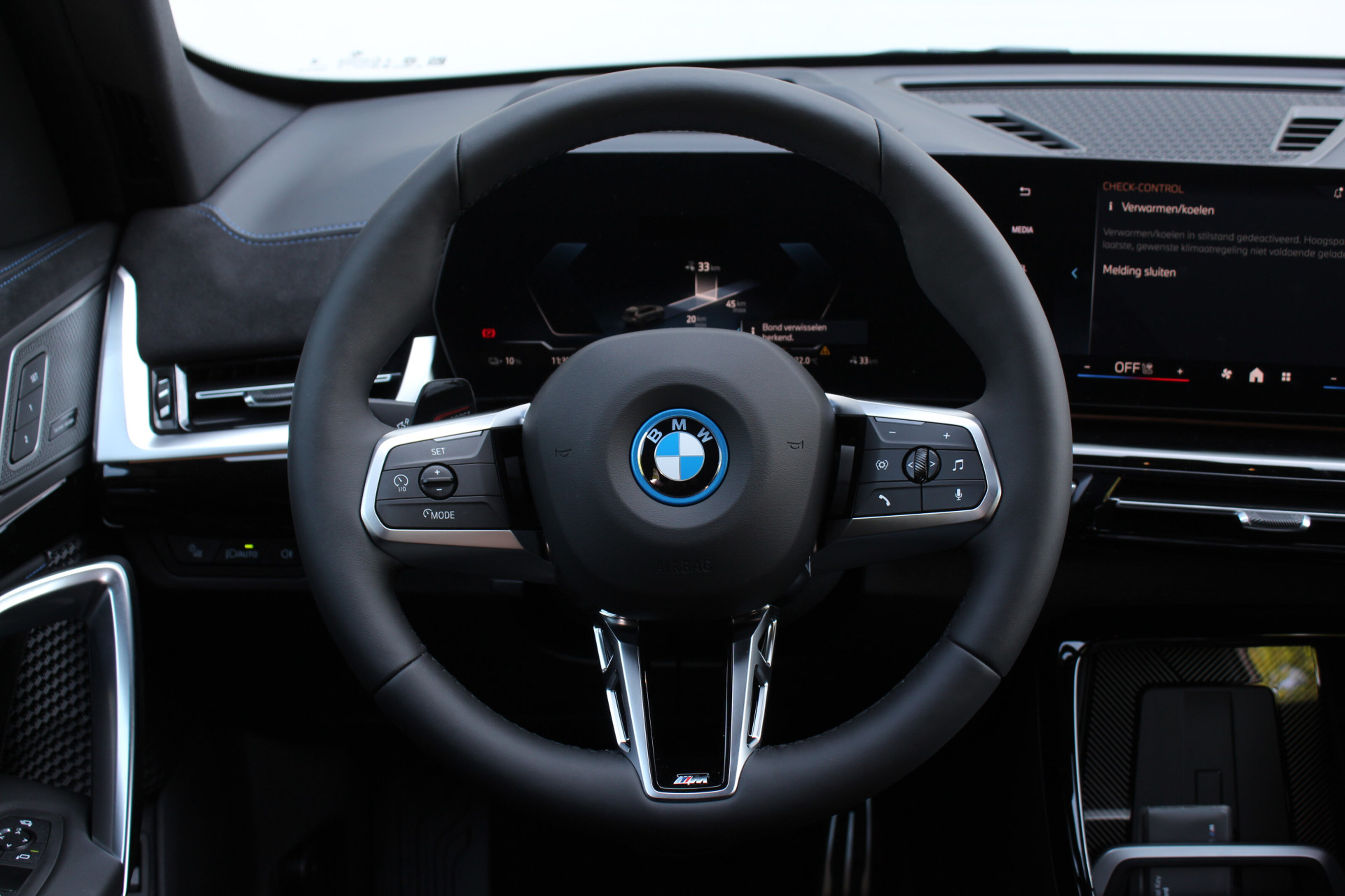 BMW iX1 eDrive20 M Sport