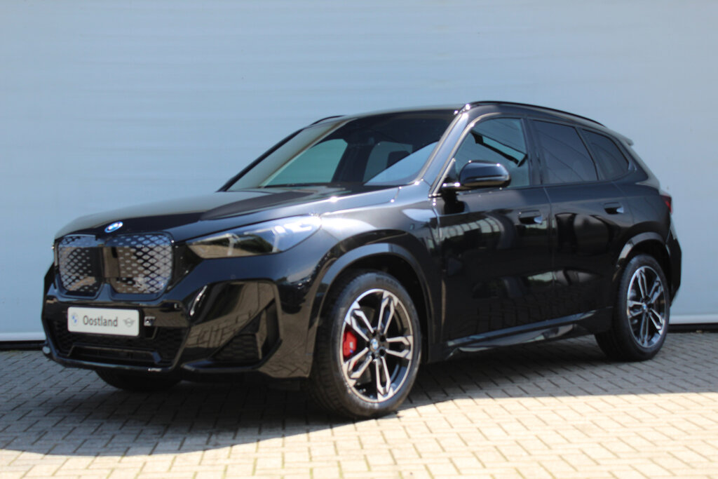 BMW iX1 1