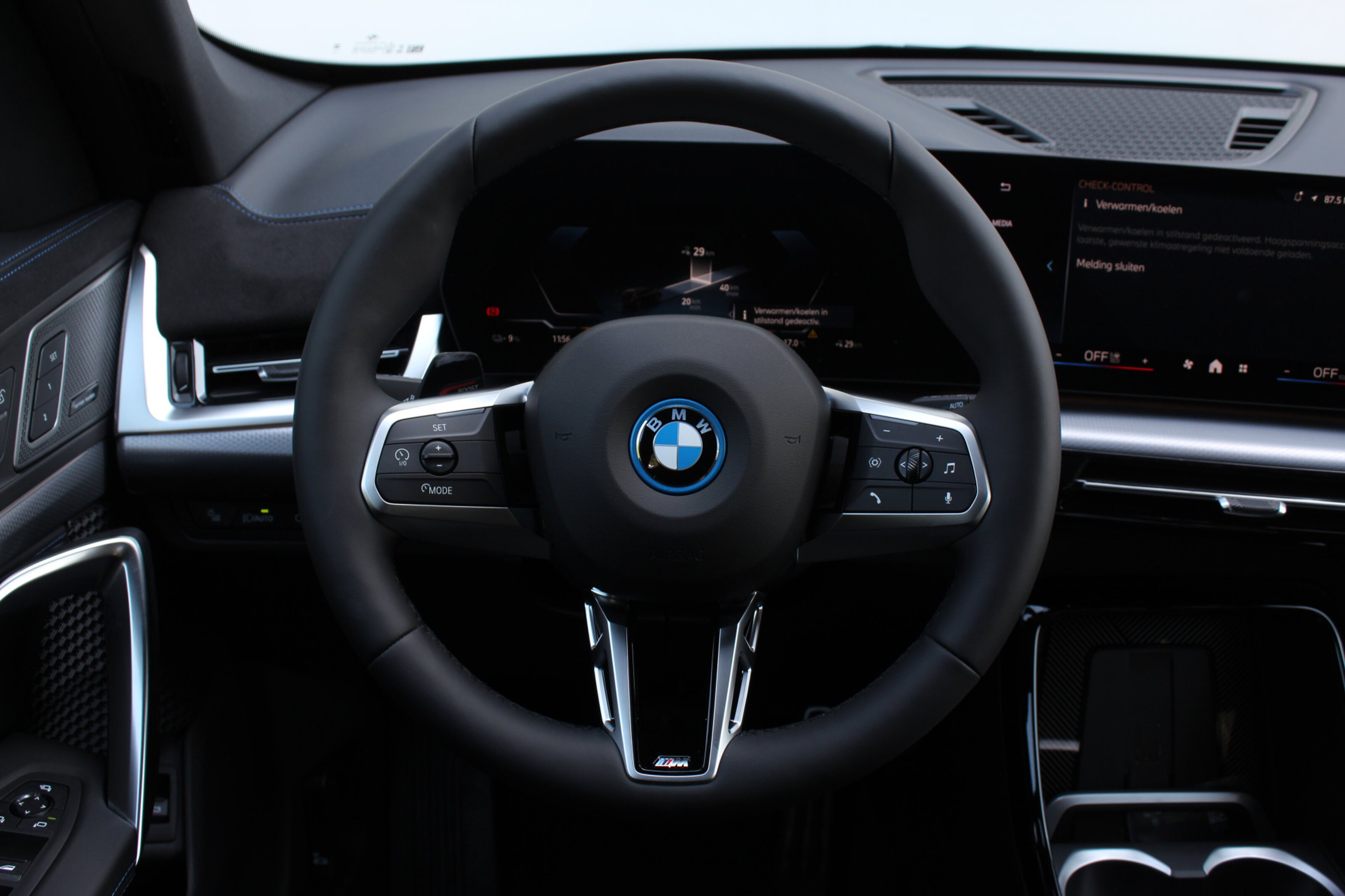 BMW iX1 eDrive20 M Sport