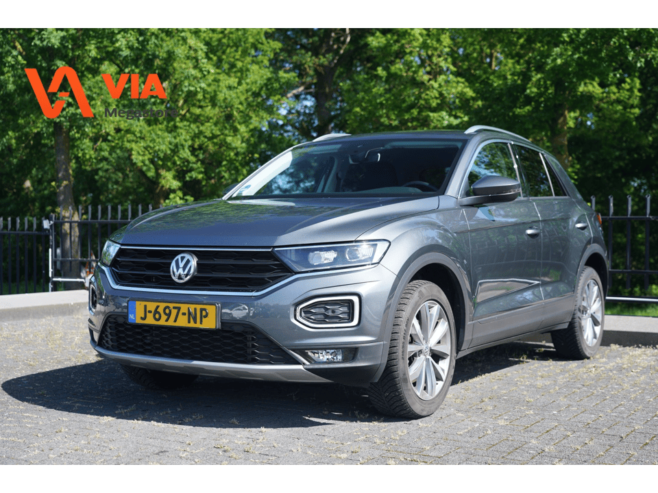Volkswagen T-Roc 1.5 TSI | LED | Trekhaak | Adapt.Cruise | Stoelverw. | Camera | Allweatherb. | PDC | Highline - Afbeelding 1