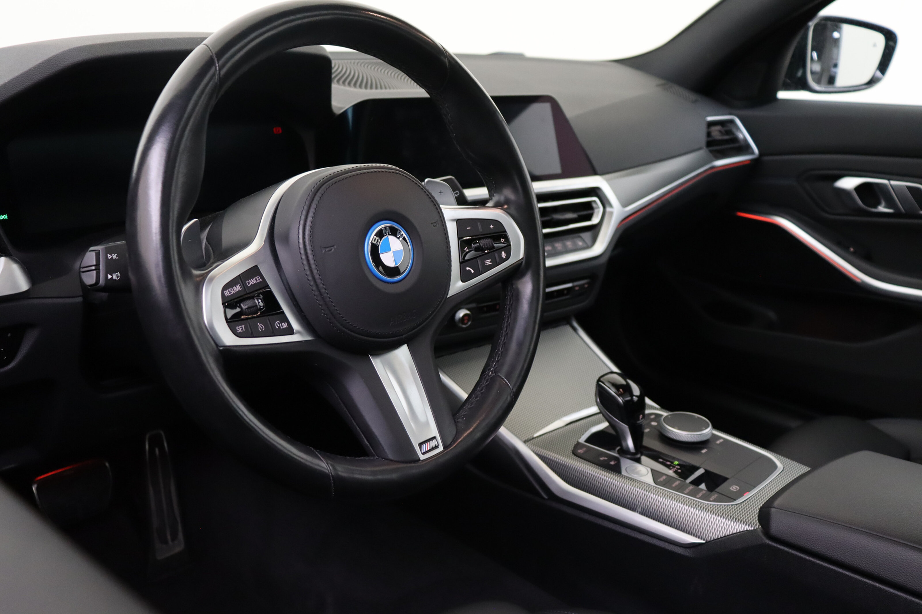 BMW 3 Serie Touring 330e High Executive M-Sport Automaat