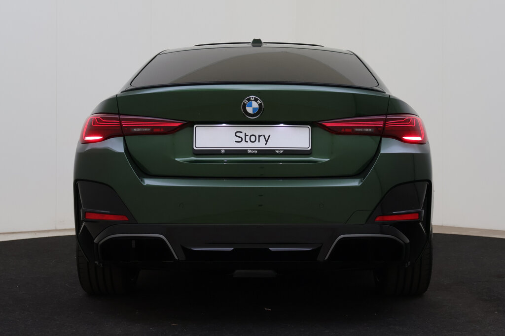 BMW i4 5