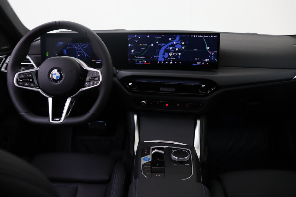 BMW i4 22
