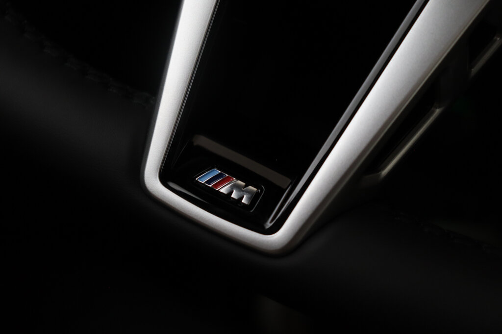 BMW i4 28