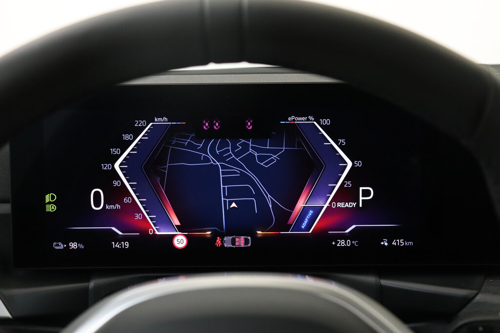 BMW i4 33