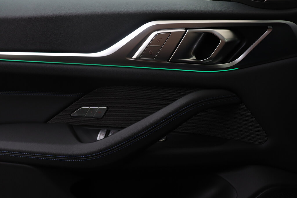 BMW i4 41