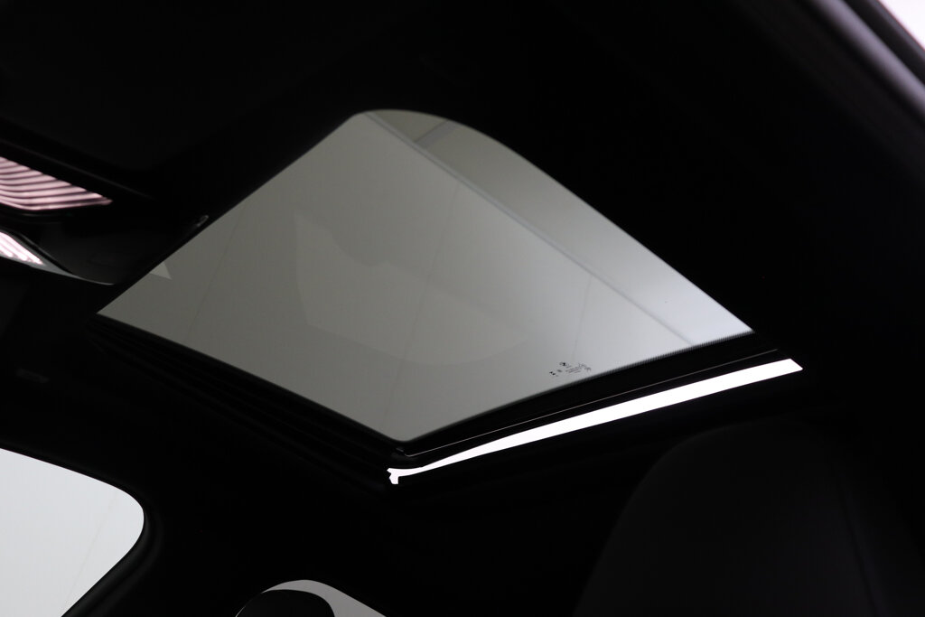 BMW i4 55