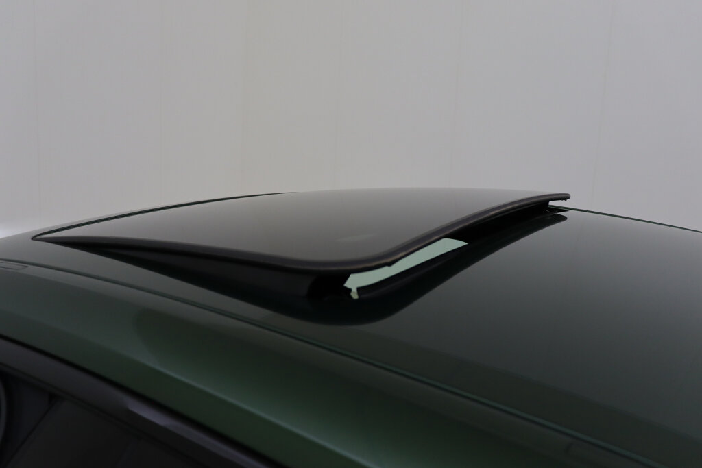 BMW i4 56