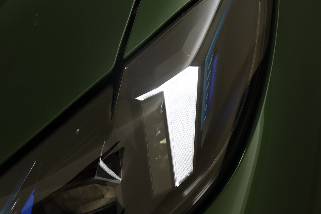 BMW i4 64