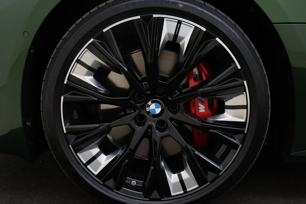 BMW i4 67